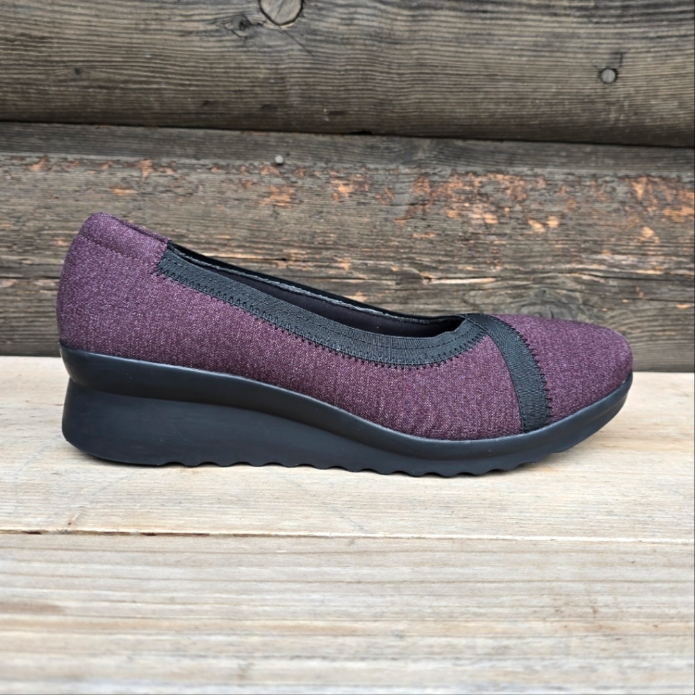 Clarks Cloudsteppers Caddell Dash, Slip On, Platf… - image 2